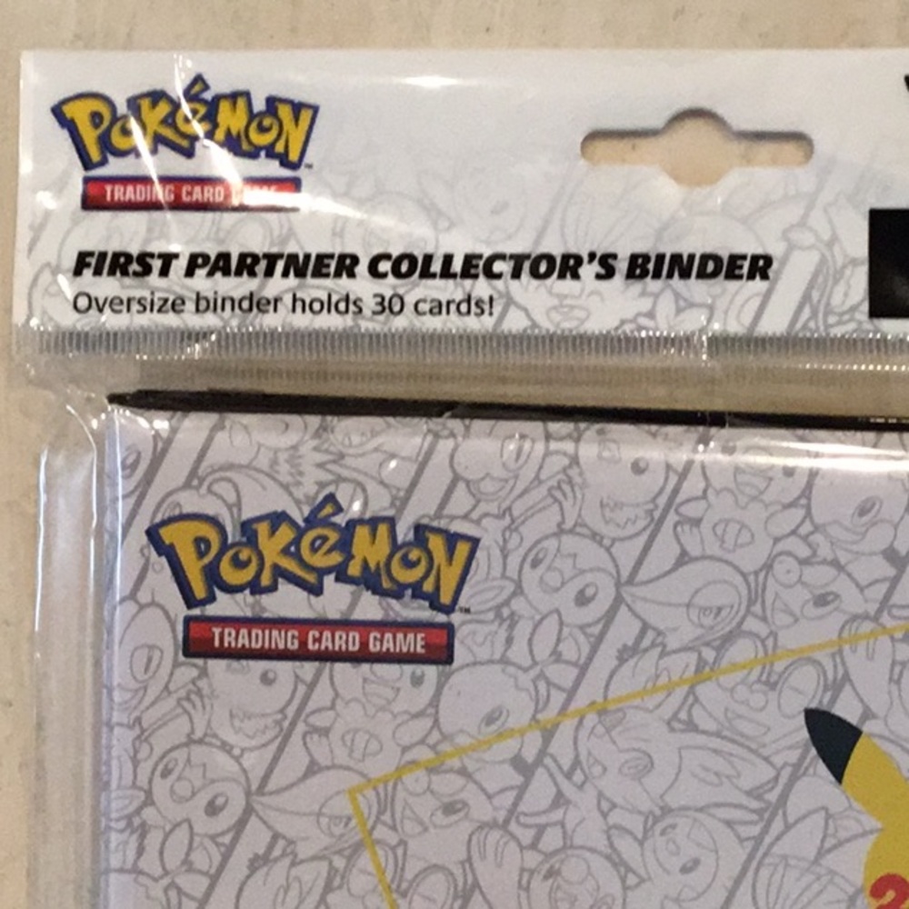 Pokemon Binder 2021 25th Anniversary Collector’s Album Celebrations Pikachu Card - Picture 3 of 9